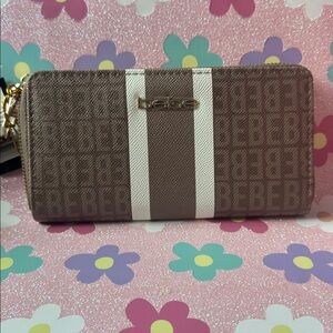 🌸 Bebe Los Angeles NWT Wristlet Wallet Variety of Patterns.